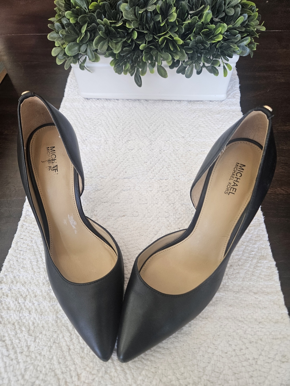 Michael Kors Black Pointed-Toe D'Orsay Pumps